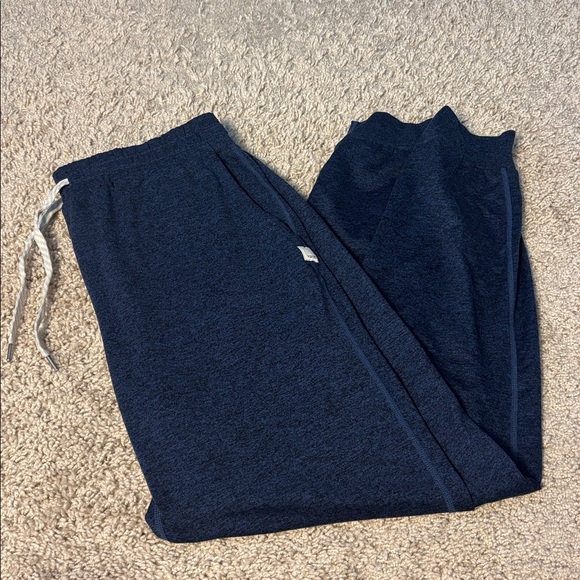 Vuori Women’s Performance Jogger Blue Heather VW303-L - Picture 2 of 5